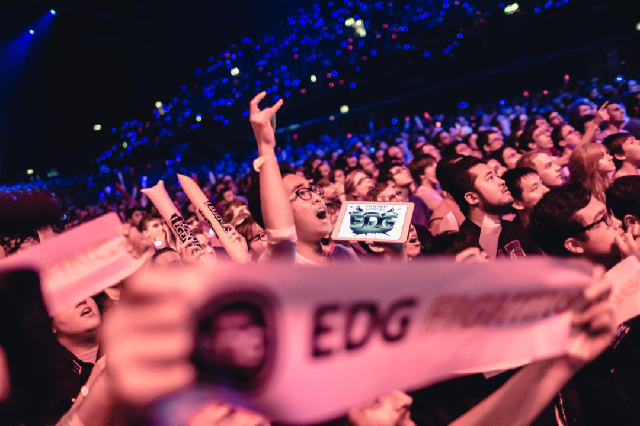 歐米茄遇上斯沃琪,自降身價了?-復刻表