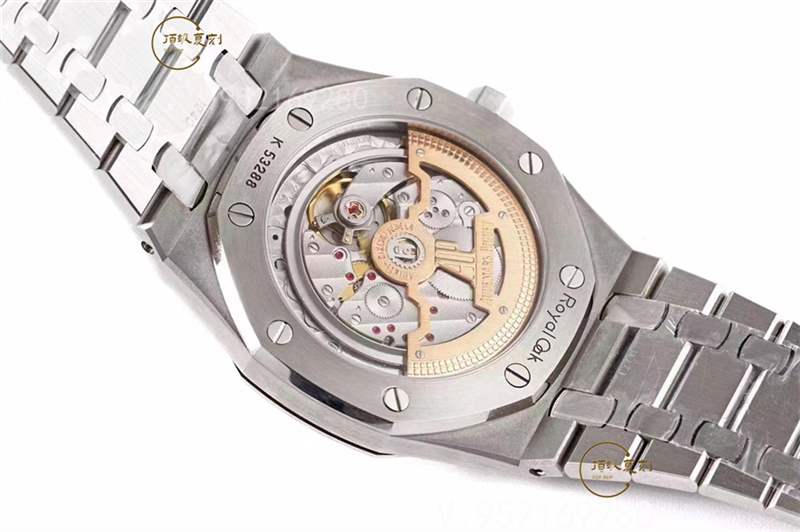 ZF廠愛彼15202皇家橡樹復(fù)刻表做工對(duì)比xf廠愛彼怎么樣-復(fù)刻表