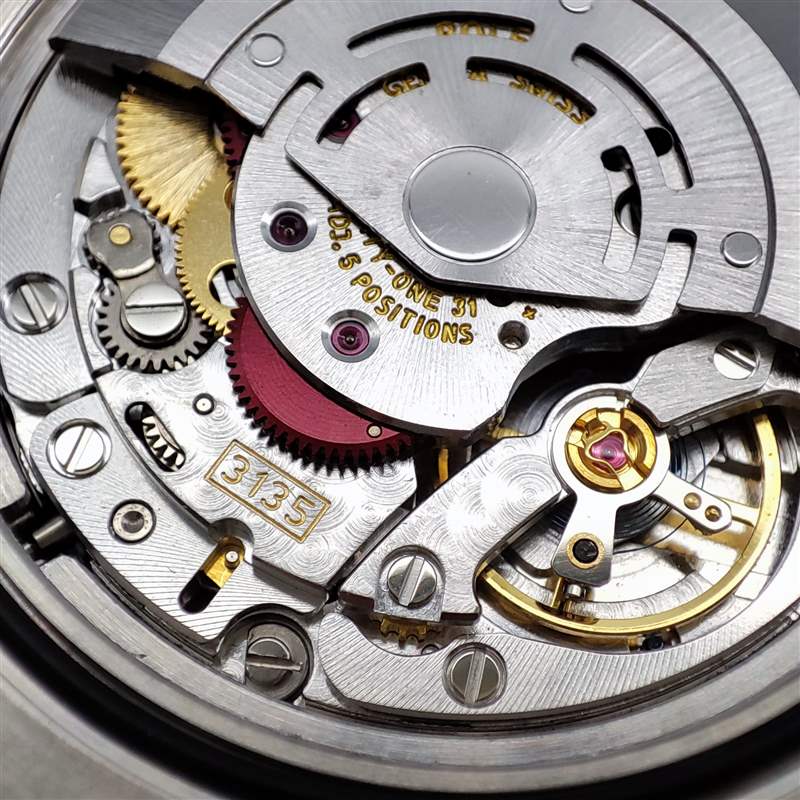 N廠勞力士3135機芯怎么樣,和正品的操作方式一樣嗎-復刻表