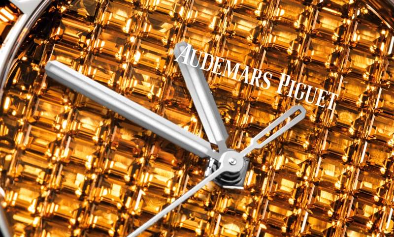 10種寶石上陣!款款都是主角|愛彼皇家橡樹系列自動上鏈腕表白金款-復刻表