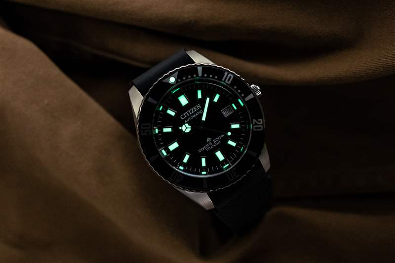 動手實踐公民的最新鈦潛水手表是沒有重量的新復(fù)古-復(fù)刻表