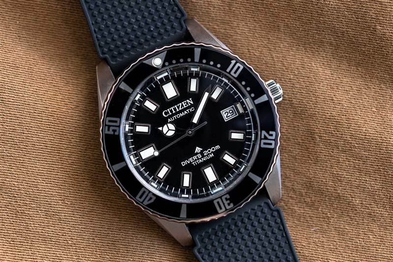 動手實踐公民的最新鈦潛水手表是沒有重量的新復(fù)古-復(fù)刻表