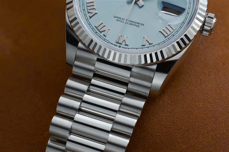 勞力士新款鉑金星期日歷腕表盡在表圈之上-復(fù)刻表