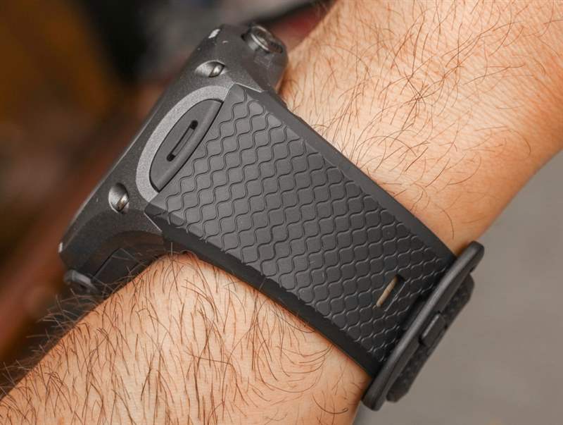 卡西歐WSD-F10 Android Wear智能手表評測-復刻表