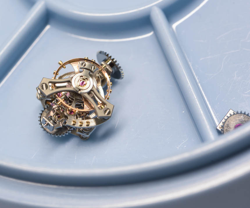 ArtyA 3音簧三問(wèn)報(bào)時(shí)器、調(diào)節(jié)器和雙軸陀飛輪腕表-復(fù)刻表