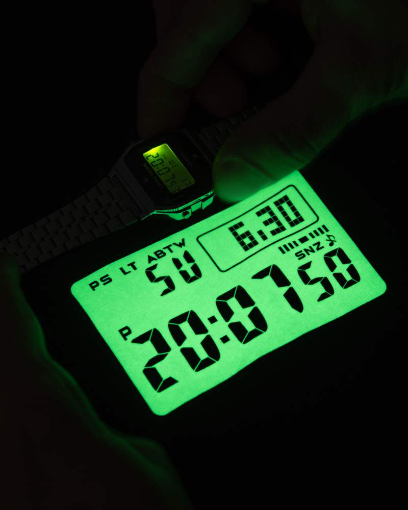 卡西歐A159WAD-1D手表評(píng)論:您應(yīng)該購買史上最便宜的鑲鉆手表嗎?-復(fù)刻表