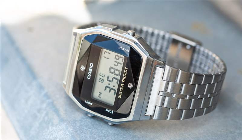卡西歐A159WAD-1D手表評(píng)論:您應(yīng)該購買史上最便宜的鑲鉆手表嗎?-復(fù)刻表