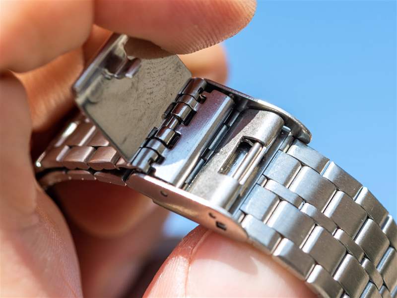 卡西歐A159WAD-1D手表評(píng)論:您應(yīng)該購買史上最便宜的鑲鉆手表嗎?-復(fù)刻表