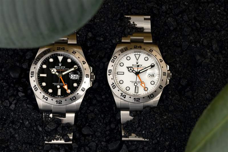 當前 226570 Rolex Explorer II 的兩個版本