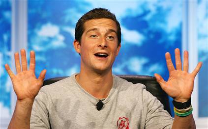 bear_grylls 熊格里爾斯堅持卡西歐:在當前男人與狂野季節中穿著G沖擊-復刻表