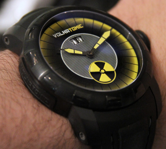 Volnatomic Crime Scene Volna Volnatomic放射性藝術表盤的手表-復刻表