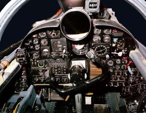 U-2-Dragon-Lady-045 cockpit 布里蒙特Bremont?U-2手表-復刻表