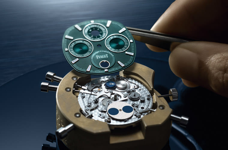 伯爵不銹鋼Polo運動表首度推出超薄萬年歷功能-復刻表