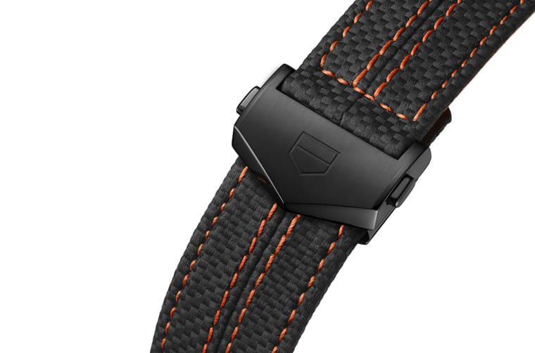 泰格豪雅與保時捷續推聯名表Carrera系列換上黑橘配色飆速再出發-復刻表