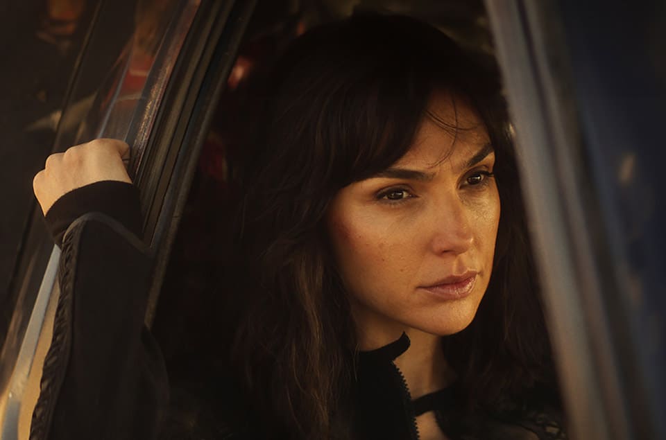 「神力女超人」蓋兒加朵Netflix新片戴一支很厲害的全功能表-復(fù)刻表