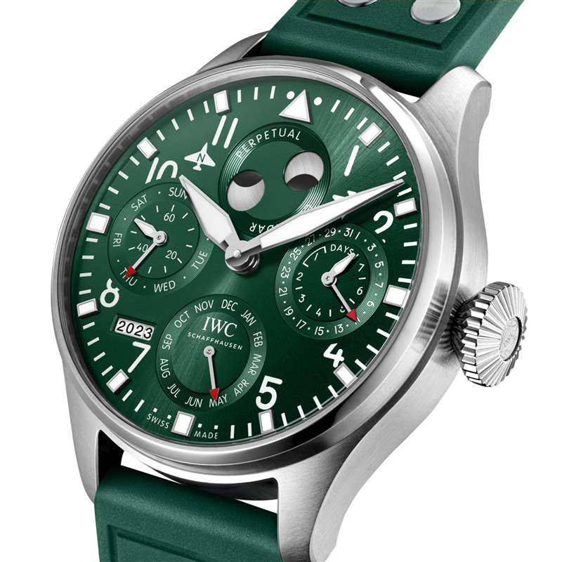 萬國推出Big Pilot Perpetual Calendar Green綠色表盤萬年歷腕表-復刻表