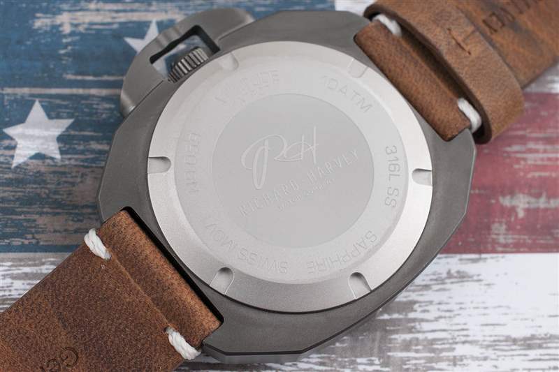 手表評(píng)論:理查德·哈維的態(tài)度-復(fù)刻表