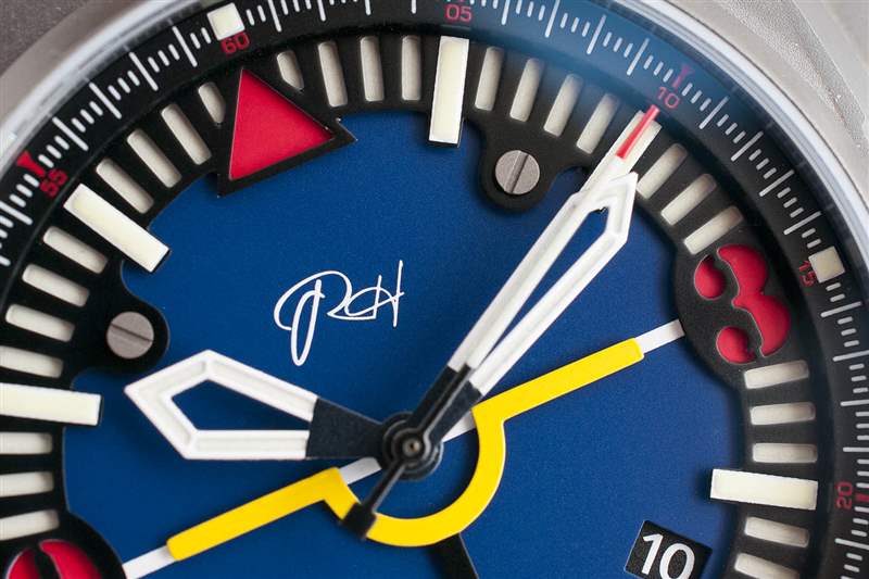 手表評(píng)論:理查德·哈維的態(tài)度-復(fù)刻表