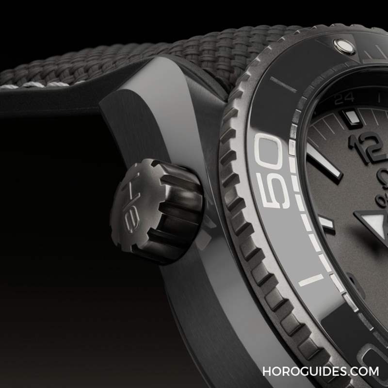 輕量化材質(zhì)打造由內(nèi)到外的輕盈感|OMEGA Seamaster Planet Ocean Dark Grey-復(fù)刻表