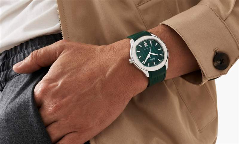 PIAGET - 全新面盤(pán)刻紋、冰河藍(lán)面、半金材質(zhì)亮相！ PIAGET Polo 2023新作精選
