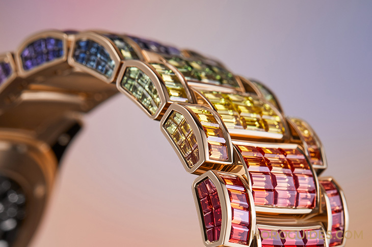 Ladies First!百達(dá)翡麗最新Aquanaut Luce「彩虹」三問表與Nautilus織紋復(fù)合表帶-復(fù)刻表