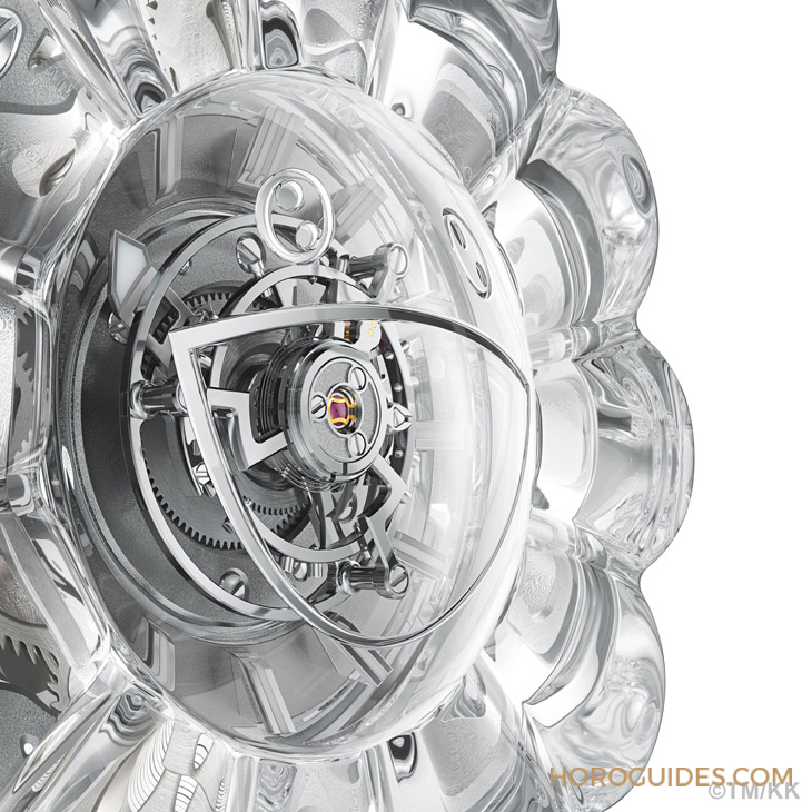 HUBLOT - 12辦花型透明藍寶石表殼！ 村上隆微笑小花仙氣爆棚了｜Hublot MP-15村上隆藍寶石陀飛輪腕表