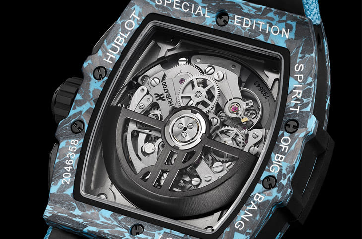 宇舶全新Spirit of Big Bang計(jì)時(shí)碼表:迷彩藍(lán)碳纖維夏日獻(xiàn)禮-復(fù)刻表