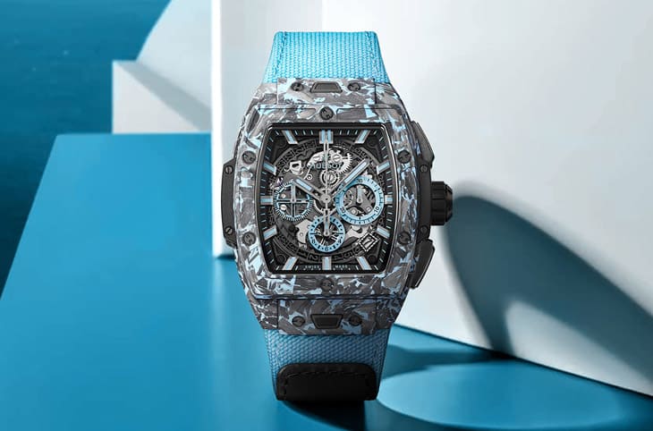 宇舶全新Spirit of Big Bang計(jì)時(shí)碼表:迷彩藍(lán)碳纖維夏日獻(xiàn)禮-復(fù)刻表